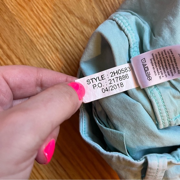 Vineyard Vines mint green chino shorts size 0 - Picture 6 of 6